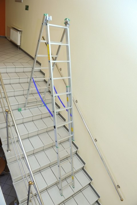 DRABINA ALUMINIOWA 3-ELEMENTOWA 1010CM 15+15+15 SZCZEBLI DRABINA ALUMINIOWA 3-ELEMENTOWA 1010CM 15+15+15 SZCZEBLI