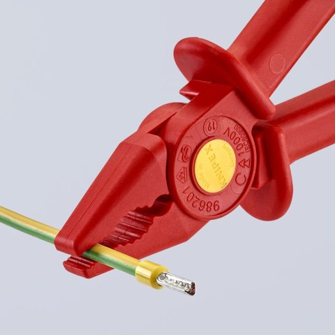 SZCZYPCE PŁASKIE Z TWORZYWA SZTUCZNEGO IZOLOWANE 180MM SZCZYPCE PŁASKIE Z TWORZYWA SZTUCZNEGO IZOLOWANE 180MM