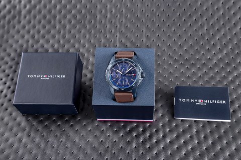 Zegarek Męski Tommy Hilfiger Walker 1710632 + BOX Zegarek Męski Tommy Hilfiger Walker 1710632 + BOX