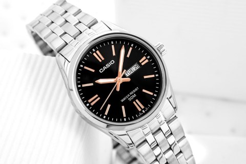 Zegarek Damski CASIO LTP-1335D-1A2VDF + BOX Zegarek Damski CASIO LTP-1335D-1A2VDF + BOX