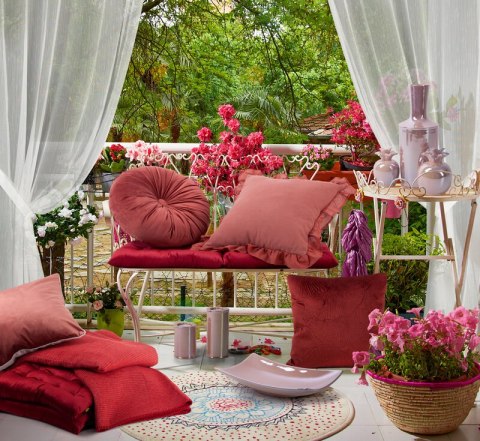 POSZEWKA VELVET 45 X 45 CM BORDOWY EUROFIRANY POSZEWKA VELVET 45 X 45 CM BORDOWY EUROFIRANY