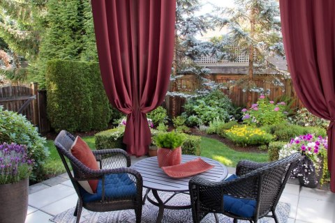 POSZEWKA VELVET 45 X 45 CM BORDOWY EUROFIRANY POSZEWKA VELVET 45 X 45 CM BORDOWY EUROFIRANY