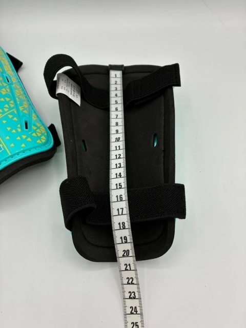 Ochraniacze „Neonowy Mur”