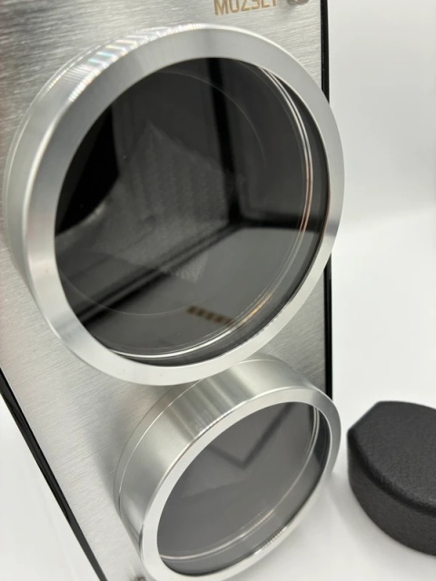 MOZSLY: SPA DLA TWOICH ZEGARKÓW.