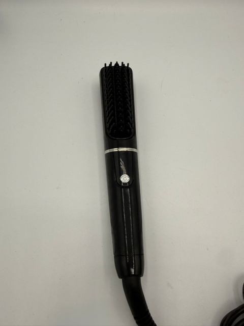 Koniec z lookiem na rozbitka! Elektryczny grzebień Wikinga dla Twojego zarostu