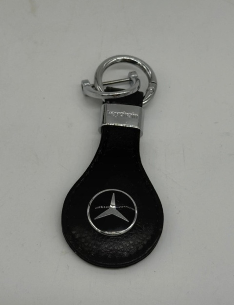 Brelok Mercedes – Podnieś Prestiż Swojego Passata (albo Merca)