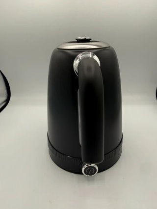 Czajnik Impolio "Czarna Perła" – Twój nowy partner w zbrodni (przeciwko porannej śpiączce)