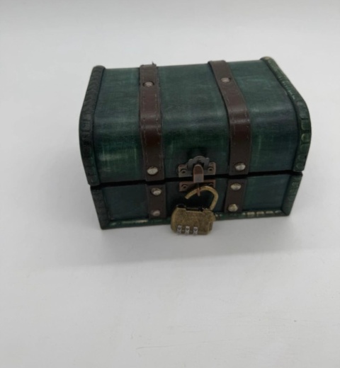 Drewniana skrzynia na skarby w stylu vintage, skrzynia na skarby pirackie