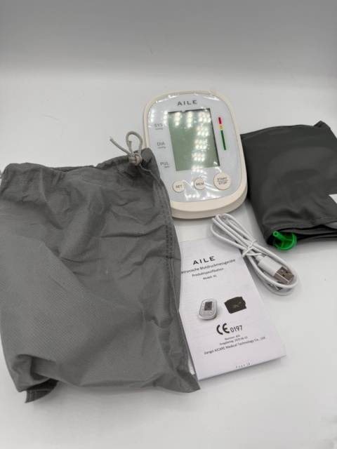 Inteligentny Ciśnieniomierz Naramienny AILE X5