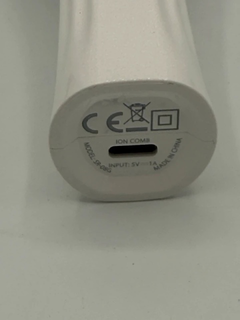 Jonizująca Pogromczyni Kołtunów i Piorunów – Microcurrent Ion Comb