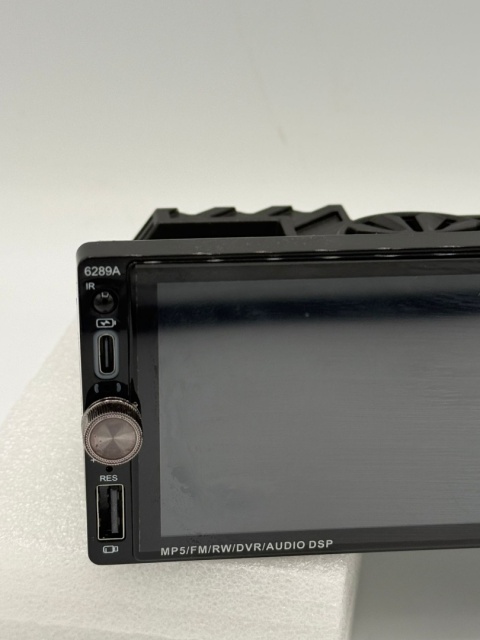 MULTIMEDIALNE CENTRUM DOWODZENIA 1-DIN – MODEL 6289A