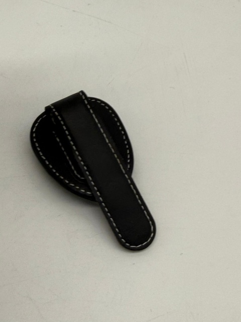 Magnetyczny Strażnik Twoich Ray-Banów – Mercedes Edition!