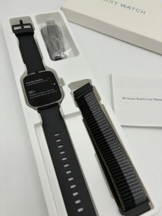 Inteligentny Zegarek IDW28 4G: Zawsze połączony, zawsze w Twoim stylu.