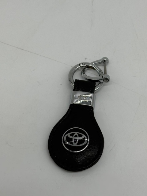 Brelok Toyota - Klątwa Nieśmiertelności Gratis
