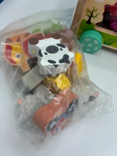 Drewniana Farma Edukacyjna 5w1 Knityit – Sorter Montessori: Warzywa i Zwierzęta!