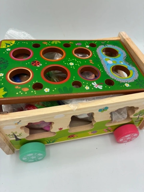 Drewniana Farma Edukacyjna 5w1 Knityit – Sorter Montessori: Warzywa i Zwierzęta!