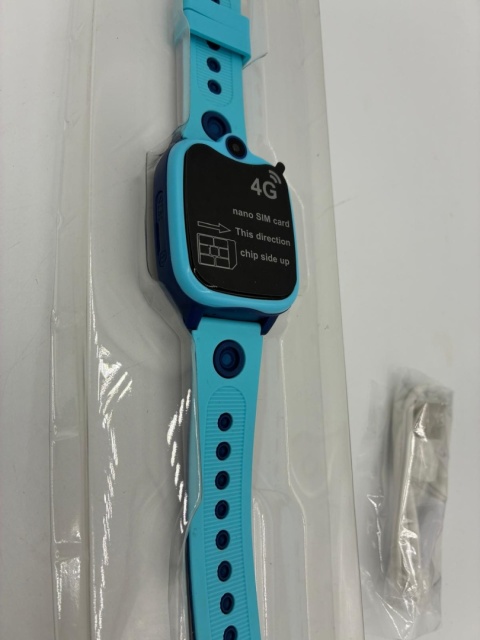 Smartwatch 4G z GPS i Kamerą – Niebieski Komandos (Komplet!)