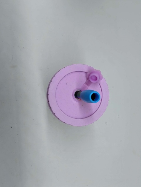 Designerski Zestaw 2 Kubków Szklanych z Tęczową Słomką – Twoje ulubione napoje w wersji Premium