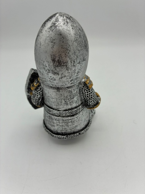 Figurka Rycerz Zakonny 15cm – Średniowieczny Wojownik z Tarczą