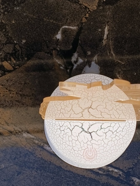 Lampka Nocna LED "Legendarny Wojownik Goku" – Rozświetl Swój Pokój Poziomem Mocy 9000+