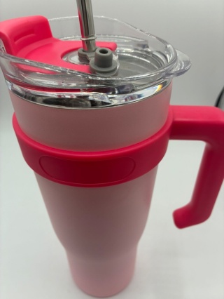 Mega Kubek XXL (ponad 2L) ze słomką i uchwytem – Idealny na cały dzień!