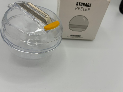 Obieraczka do Warzyw i Owoców z Pojemnikiem na Skórki – Bez Bałaganu!