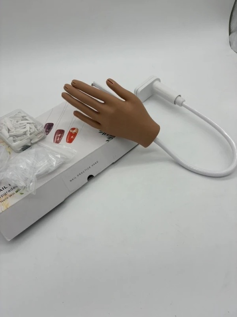 Profesjonalna Ręka do Ćwiczeń Manicure + Zapasowe Tipsy | Giętka Dłoń Treningowa z Uchwytem do Blatu