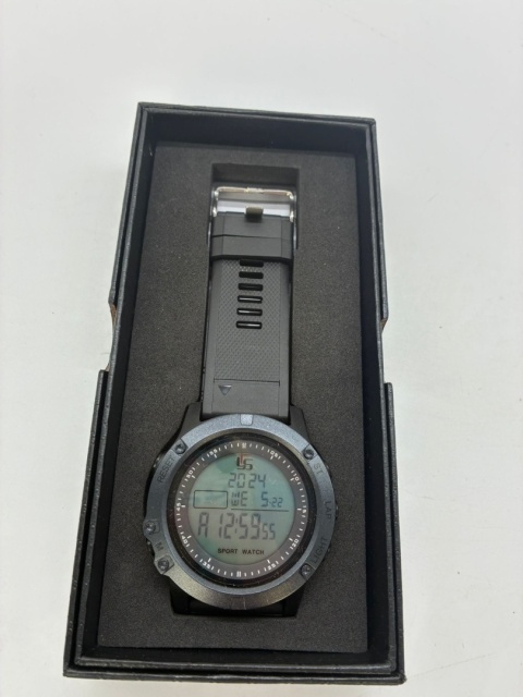 Zegarek Sportowy "Sport Watch" – Twój nowy partner w (nie tylko) ekstremalnych wyzwaniach