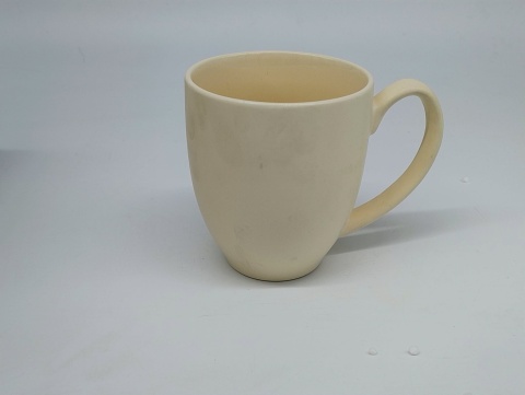 Zestaw 3 Klasycznych Kubków Ceramicznych – Twoja poranna dawka stylu