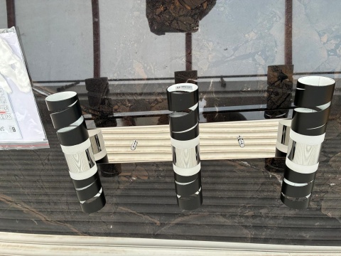 Zestaw 3 nowoczesnych kinkietów Black & Chrome – Designerskie oświetlenie ścienne